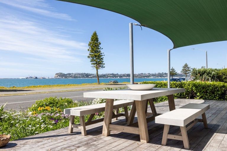 Photo of property in 77 The Esplanade, Westshore, Napier, 4110