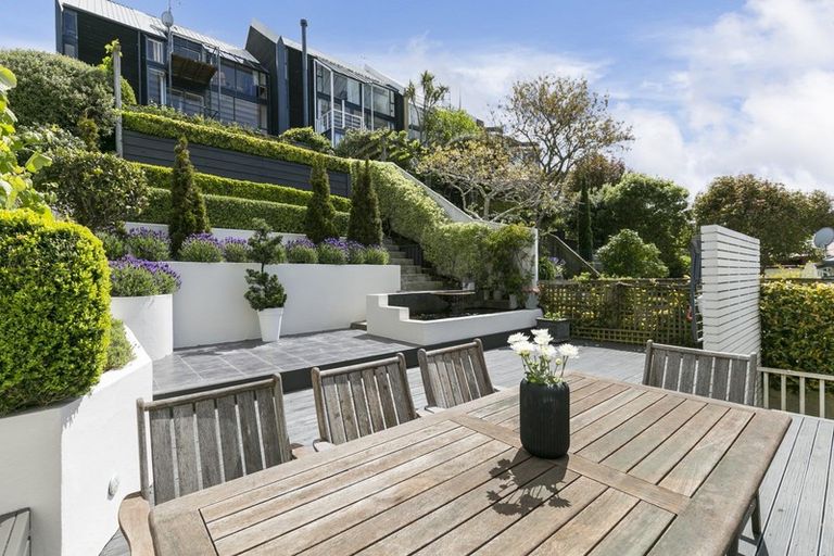 Photo of property in 26 Talavera Terrace, Kelburn, Wellington, 6012