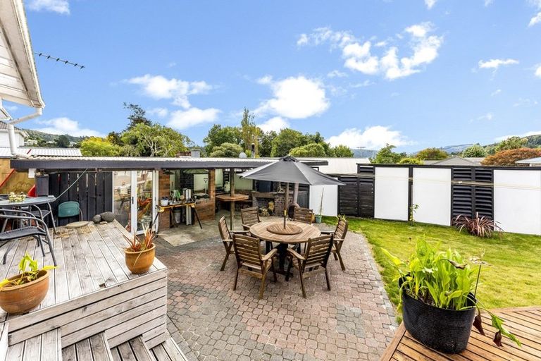 Photo of property in 21 Dalton Grove, Stokes Valley, Lower Hutt, 5019