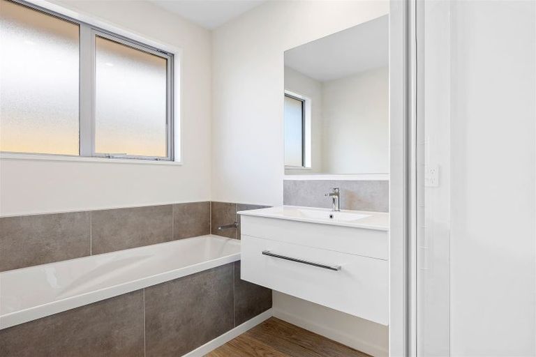 Photo of property in 4-8 Wilding Avenue, Marewa, Napier, 4110