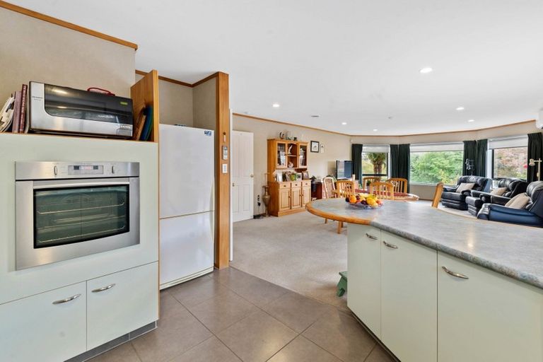 Photo of property in 52 Tawavale Street, Pukehangi, Rotorua, 3015