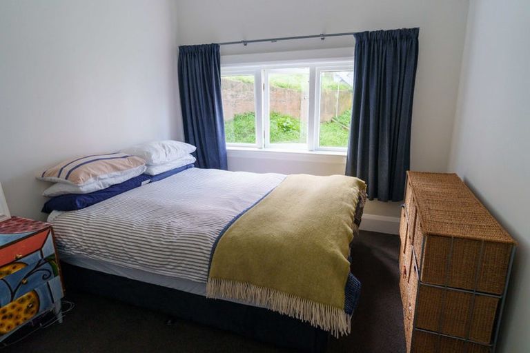 Photo of property in 2/77 Maida Vale Road, Roseneath, Wellington, 6011