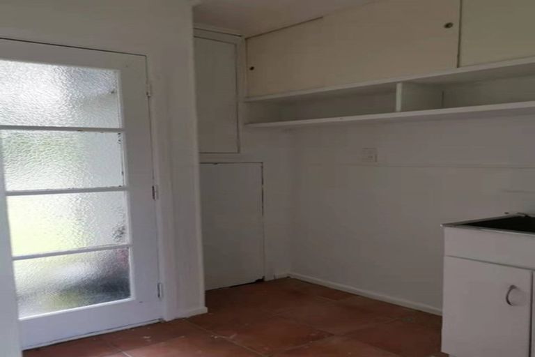 Photo of property in 21 Lynden Avenue, Hillcrest, Auckland, 0627