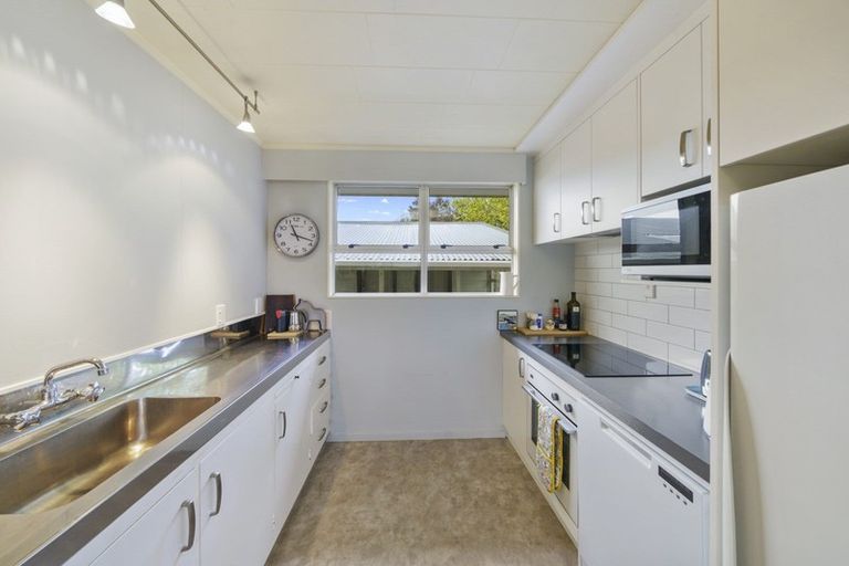 Photo of property in 159 Regent Street, Martinborough, 5711