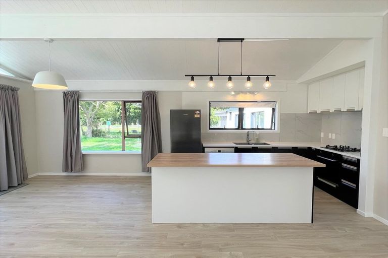 Photo of property in 123 Waiuku Road, Pukekohe, 2678