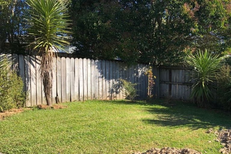 Photo of property in 12a Maywood Crescent, Glen Eden, Auckland, 0602