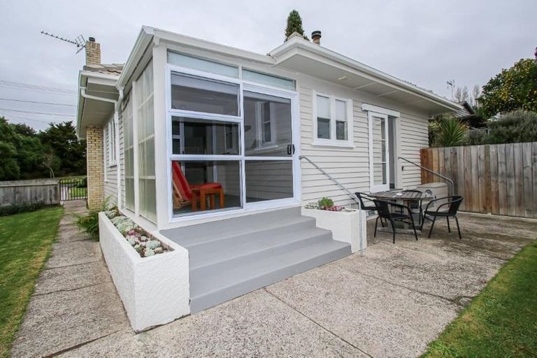 Photo of property in 17 Sillary Street, Hamilton East, Hamilton, 3216