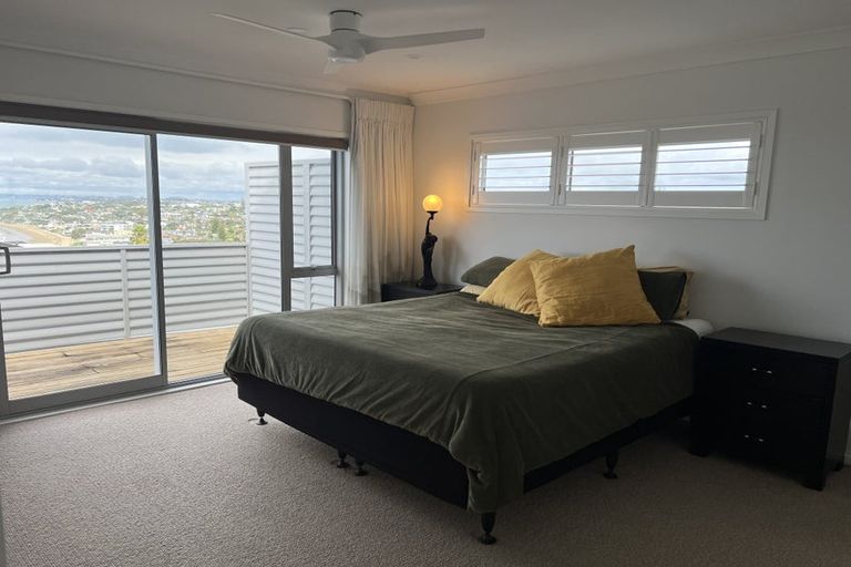 Photo of property in 3/3 Marama Street, Castor Bay, Auckland, 0620