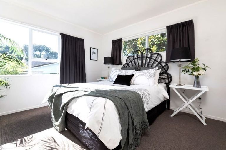 Photo of property in 8b Whiteley Street, Moturoa, New Plymouth, 4310