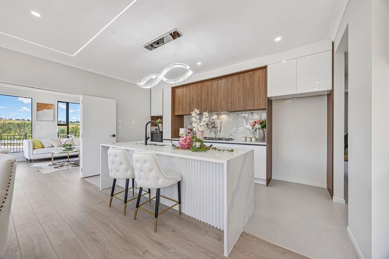 Photo of property in 31 Hauhake Road, Flat Bush, Auckland, 2019