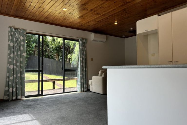 Photo of property in 29a Auld Street, Torbay, Auckland, 0630