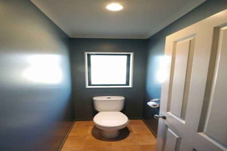 Photo of property in 33 Rolleston Drive, Rolleston, 7614