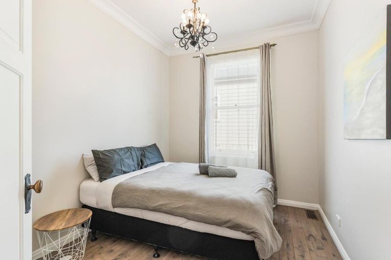 Photo of property in 88 Onewa Road, Northcote Point, Auckland, 0627