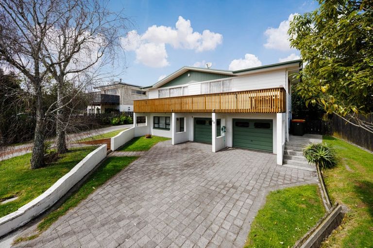 Photo of property in 22 Tatariki Street, Rosehill, Papakura, 2113