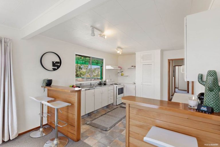 Photo of property in 29 Montclair Rise, Browns Bay, Auckland, 0630