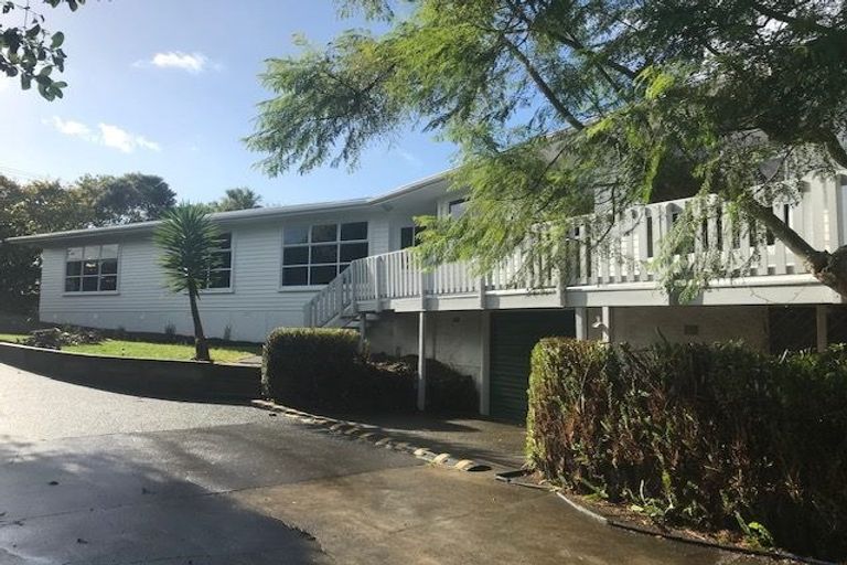 Photo of property in 50 Bleakhouse Road, Howick, Auckland, 2014
