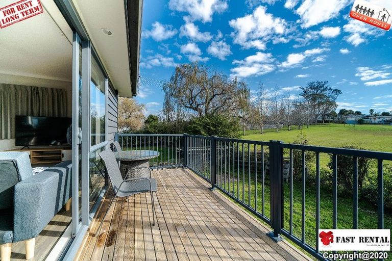 Photo of property in 220a Archers Road, Glenfield, Auckland, 0627