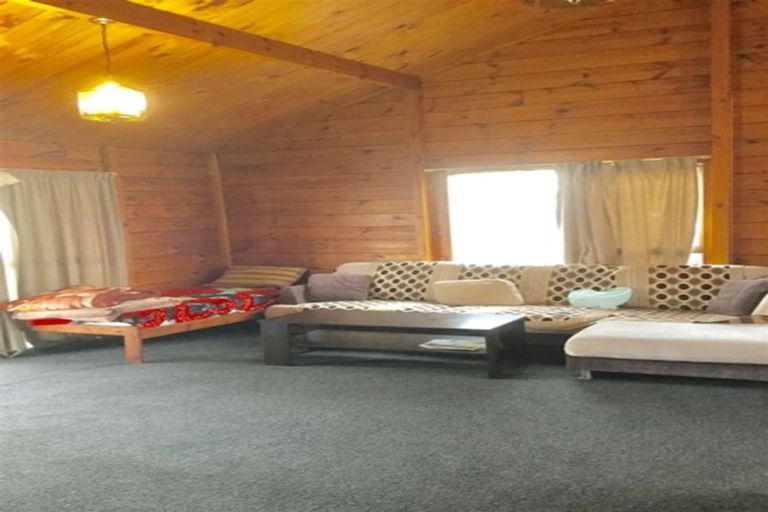 Photo of property in 2/4201 Great North Road, Glen Eden, Auckland, 0602