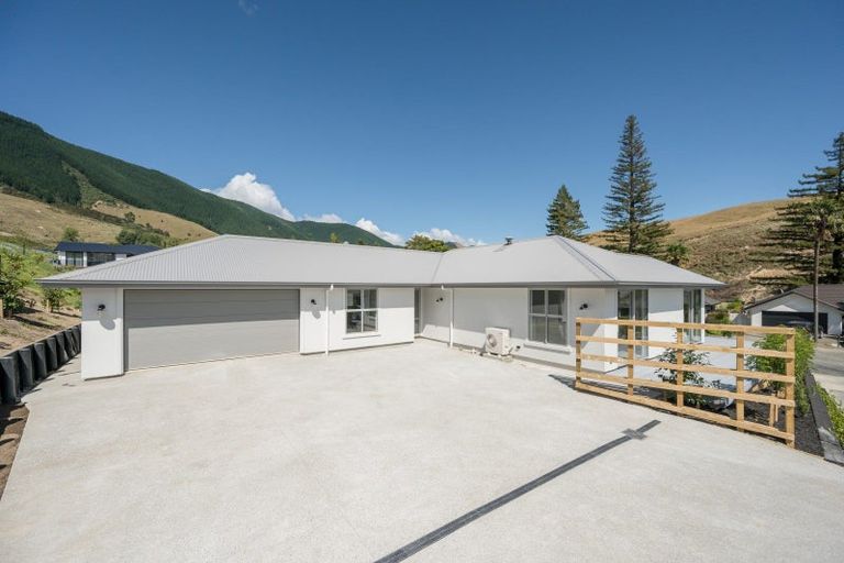 Photo of property in 55 Sunningdale Drive, Stoke, Nelson, 7011