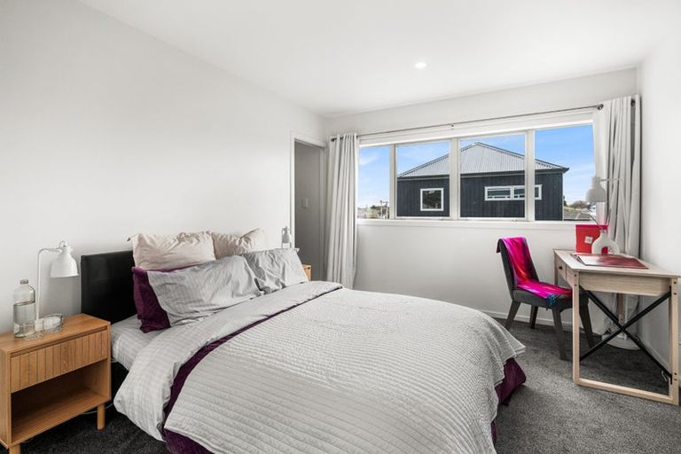 Photo of property in 12a Winnipeg Place, Wainoni, Christchurch, 8061