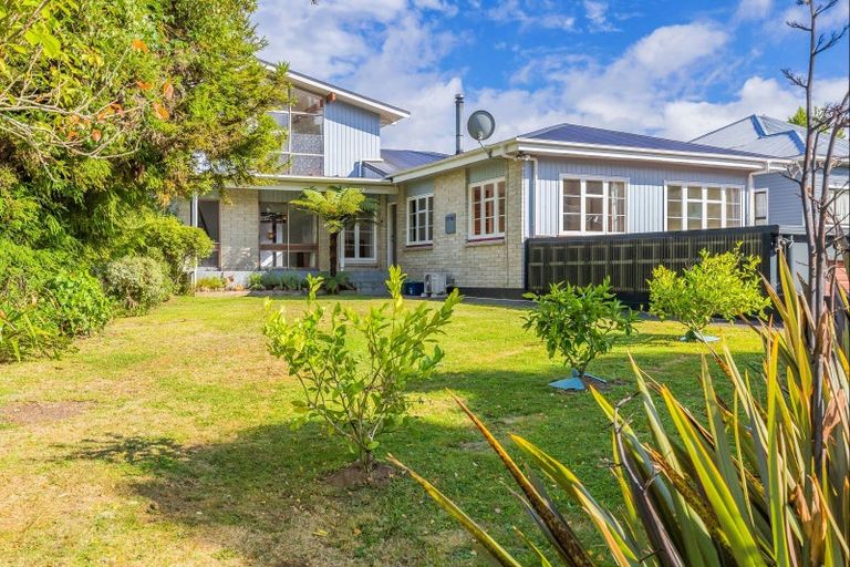 Photo of property in 8 Hillsview Crescent, Taumarunui, 3920