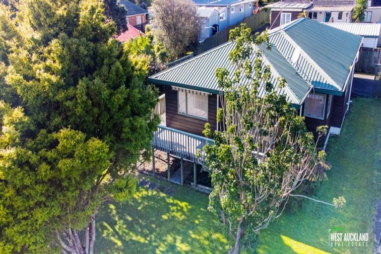 Photo of property in 23a Captain Scott Road, Glen Eden, Auckland, 0602