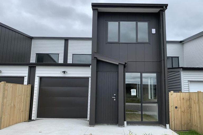 Photo of property in 41 Kaha Road, Takanini, 2110