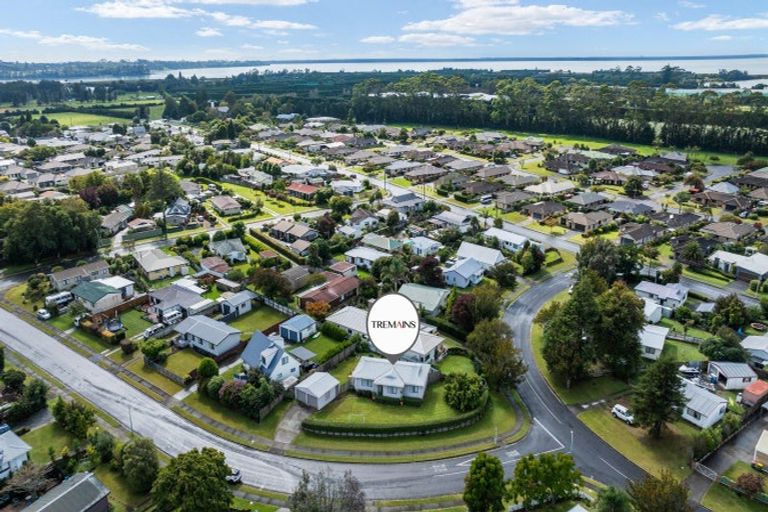 Photo of property in 10 Katterns Street, Katikati, 3129