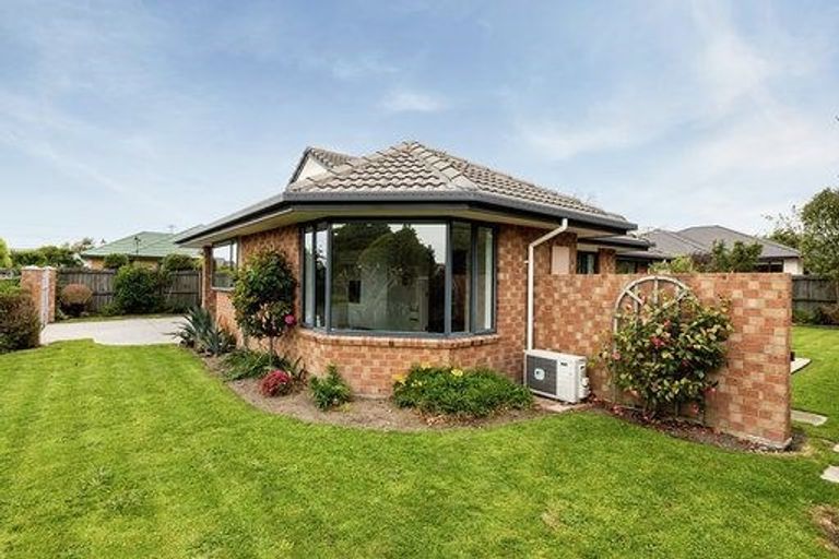Photo of property in 18 Shearwater Drive, Woolston, Christchurch, 8023