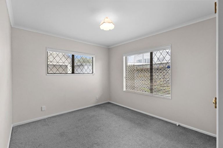 Photo of property in 9 Clearview Drive, Milson, Palmerston North, 4414