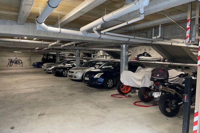 Photo of property in 3/229 Aro Street, Aro Valley, Wellington, 6021