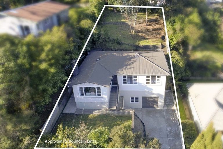 Photo of property in 99 Thomas Street, Stokes Valley, Lower Hutt, 5019