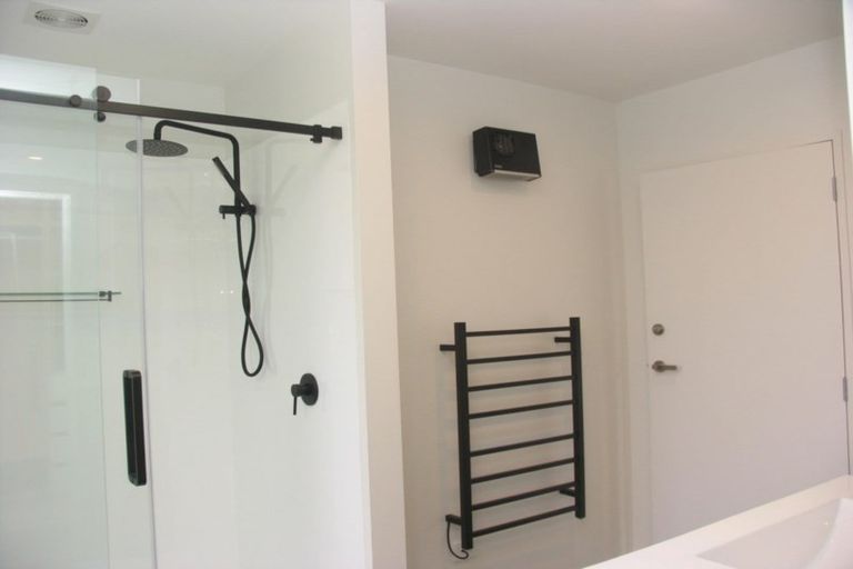 Photo of property in 164 Kent Street, Kingston, Athol, 9793