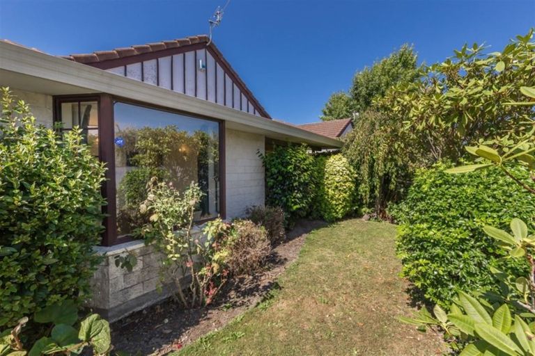 Photo of property in 4 Stirling Street, Merivale, Christchurch, 8014