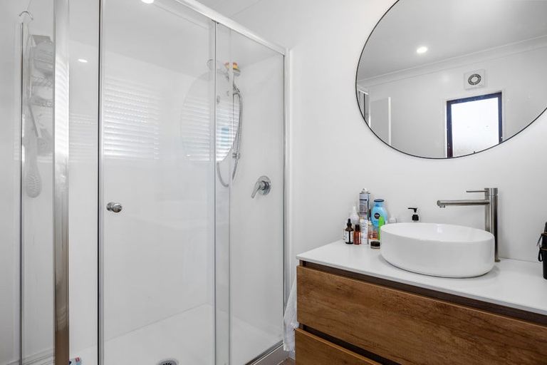 Photo of property in 4 Woodfield Place, Woodend, 7610