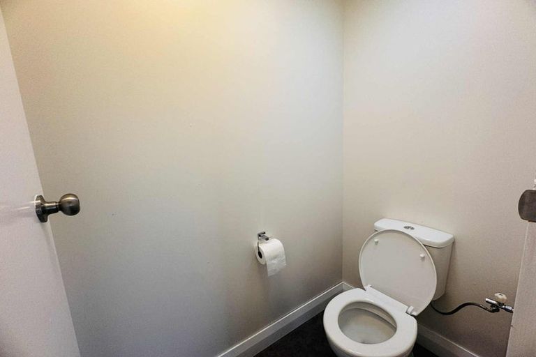 Photo of property in 18 Amberley Avenue, Westbrook, Palmerston North, 4412