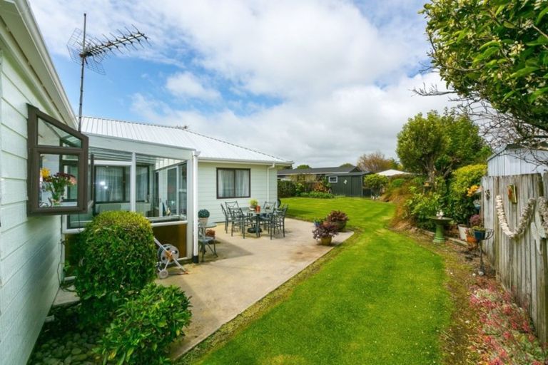 Photo of property in 6 Dillon Drive, Bell Block, New Plymouth, 4312