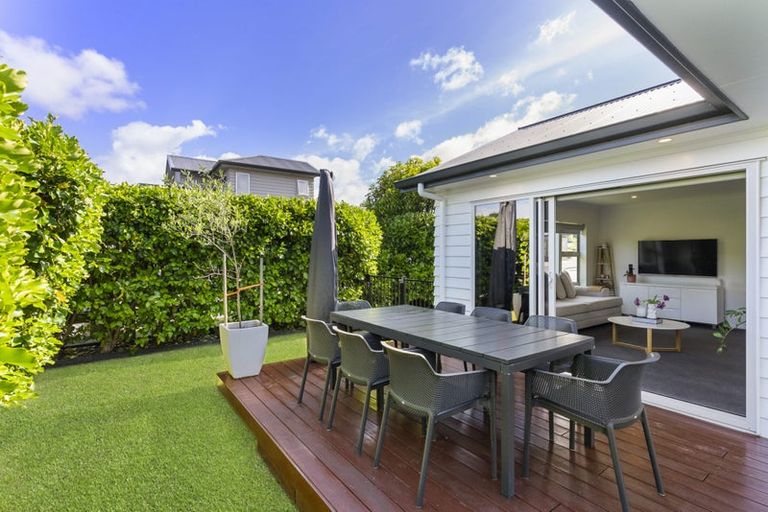 Photo of property in 2 Lancewood Lane, Kaukapakapa, Helensville, 0875