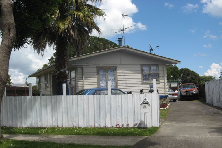 Photo of property in 21 Brentford Place, Manurewa, Auckland, 2102