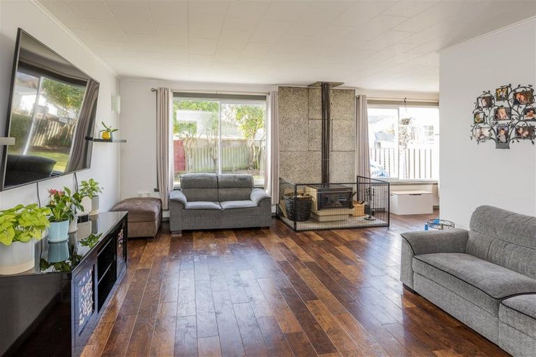 Photo of property in 8a Grey Street, Levin, 5510