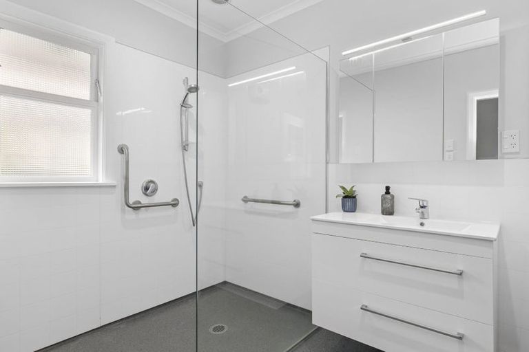 Photo of property in 4 Parnell Street, Fairfield, Lower Hutt, 5011