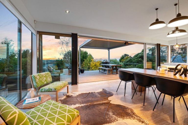 Photo of property in 1/129 Kowhai Road, Mairangi Bay, Auckland, 0630