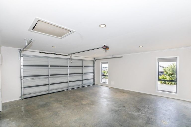 Photo of property in 18 Patatee Terrace, Baverstock, Hamilton, 3200