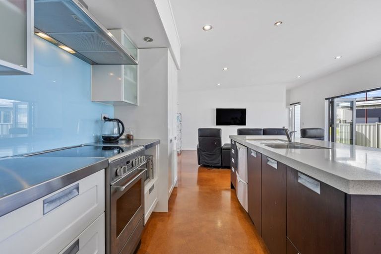 Photo of property in 31 Ata-mahina Way, Ruakaka, 0116