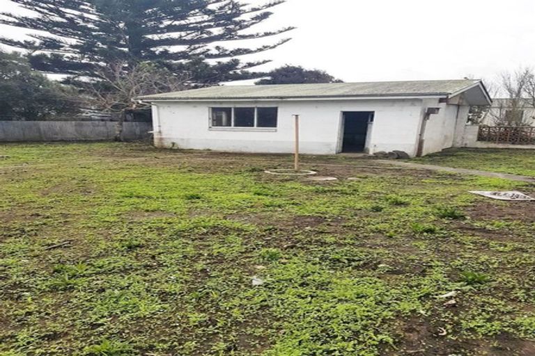 Photo of property in 16 Cook Drive, Whitianga, 3510