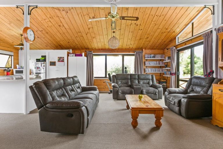 Photo of property in 9 Leeton Drive, Waipukurau, 4200