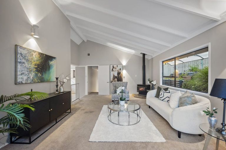 Photo of property in 92 Braemar Road, Castor Bay, Auckland, 0620