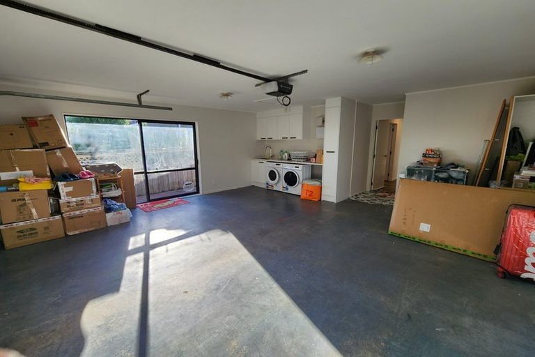 Photo of property in 49 Golfland Drive, Golflands, Auckland, 2013