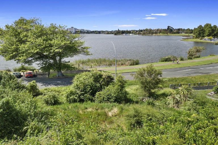 Photo of property in 65 Lake Domain Drive, Frankton, Hamilton, 3204