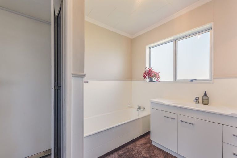 Photo of property in 2 Coach Place, Brightwater, 7022